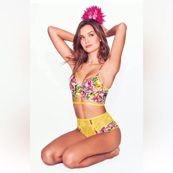 VICTORIA’S SECRET X MARY KATRANTZOU FASHION SHOW COLLECTION CHEEKINI PANTY - Picture 4 of 4